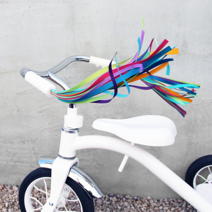 tricycle-streamers-blue